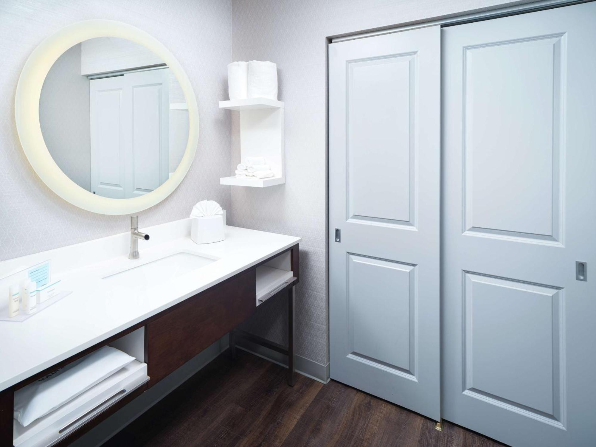 Hampton Inn & Suites Atlanta Decatur/Emory Екстер'єр фото